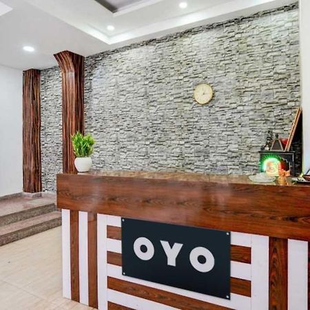 Hotel O Anshu B&B New Delhi Buitenkant foto